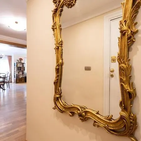 Centrico Y Espacioso. Parking Gratuito. Appartement Granada